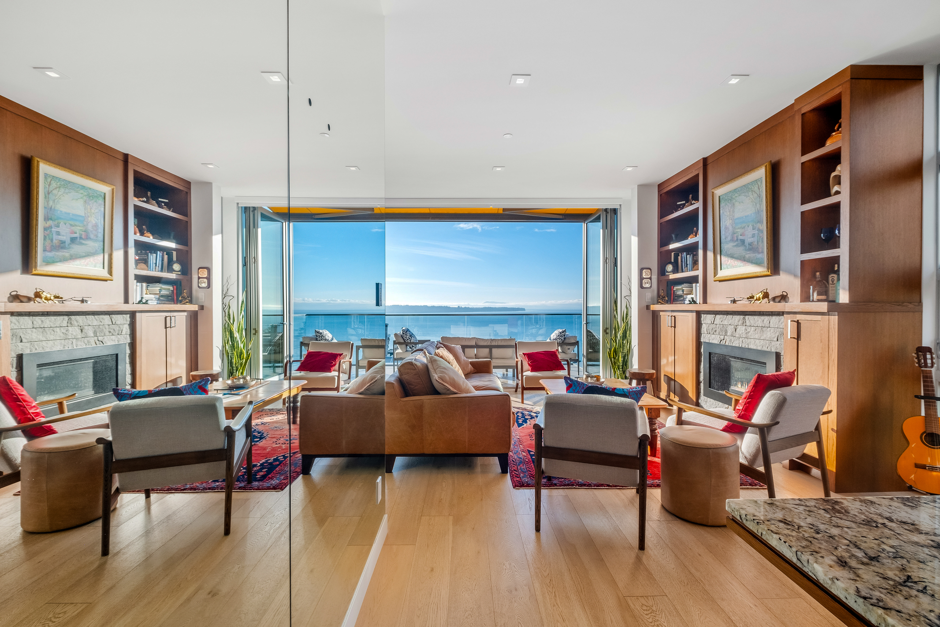 15046 Buena Vista Avenue